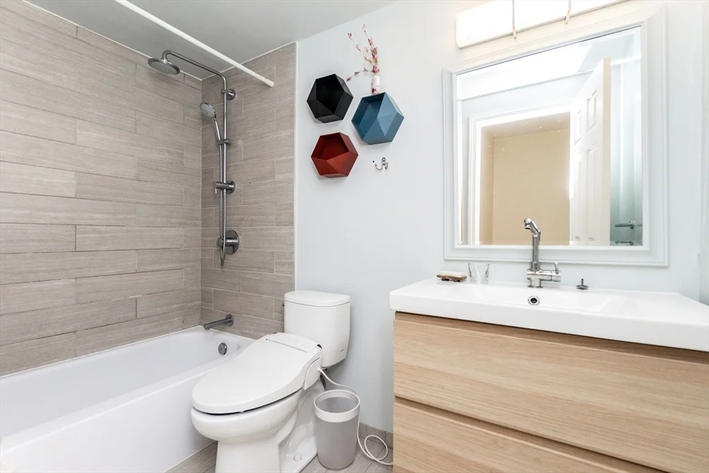 2 bed, 1 bath apartment for rent at 189 Richdale Ave Unit B3, Neighborhood Nine — photo 12 of 24