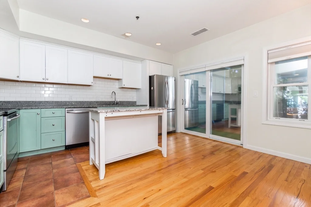 2 bed, 1 bath apartment for rent at 189 Richdale Ave Unit B3, Neighborhood Nine — photo 2 of 24