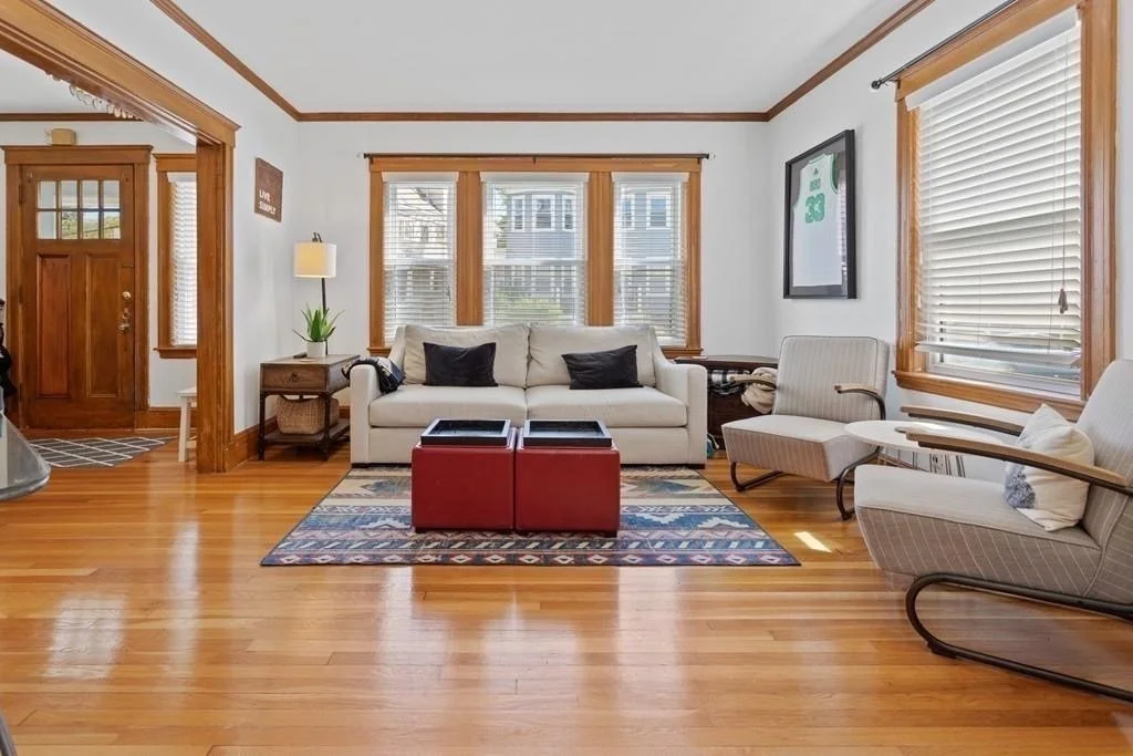 1 bed, 1 bath apartment for rent at 189 Savin Hill Ave Unit 1, Dorchester — photo 1 of 15