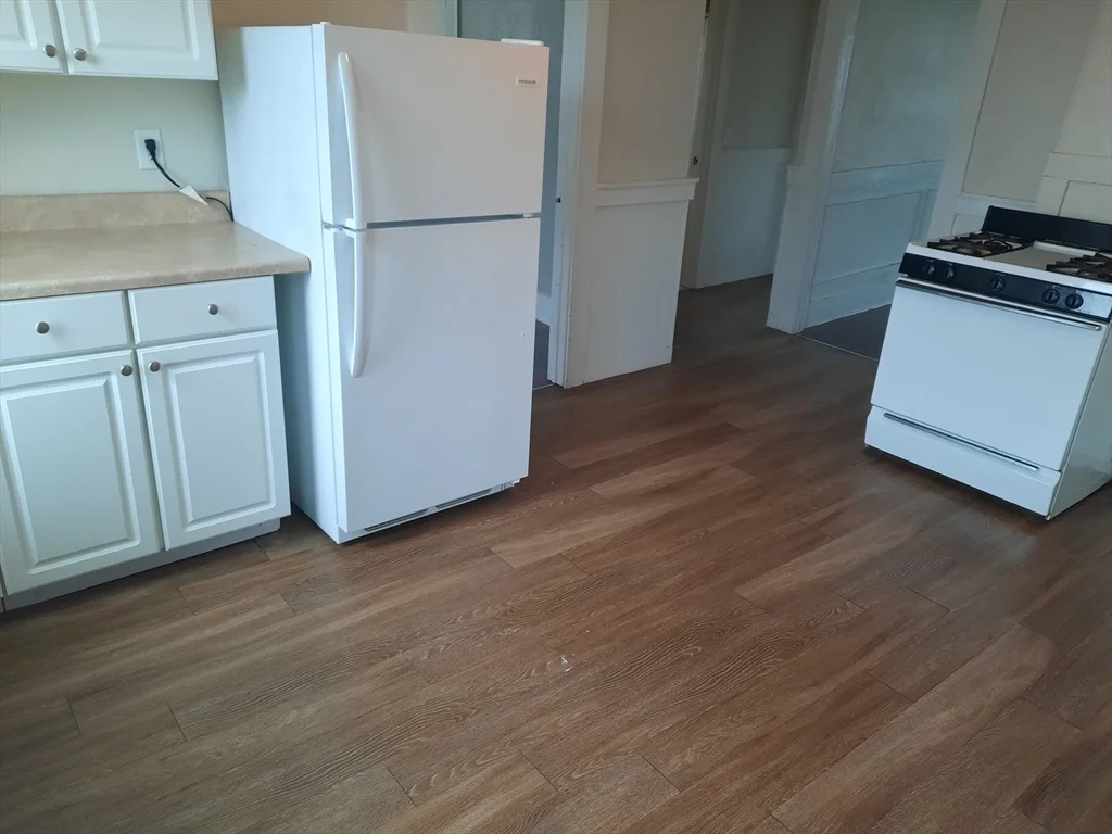 2 bed, 1 bath apartment for rent at 189 Standish Ave Unit 2S, Plymouth