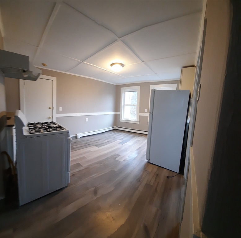 2 bed, 1 bath apartment for rent at 189 Standish Ave Unit 3S, Plymouth — photo 2 of 7