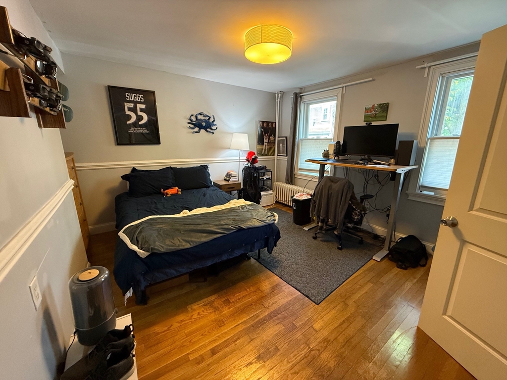 4 bed, 2 bath apartment for rent at 189 W Sixth St Unit -, South Boston — photo 19 of 35