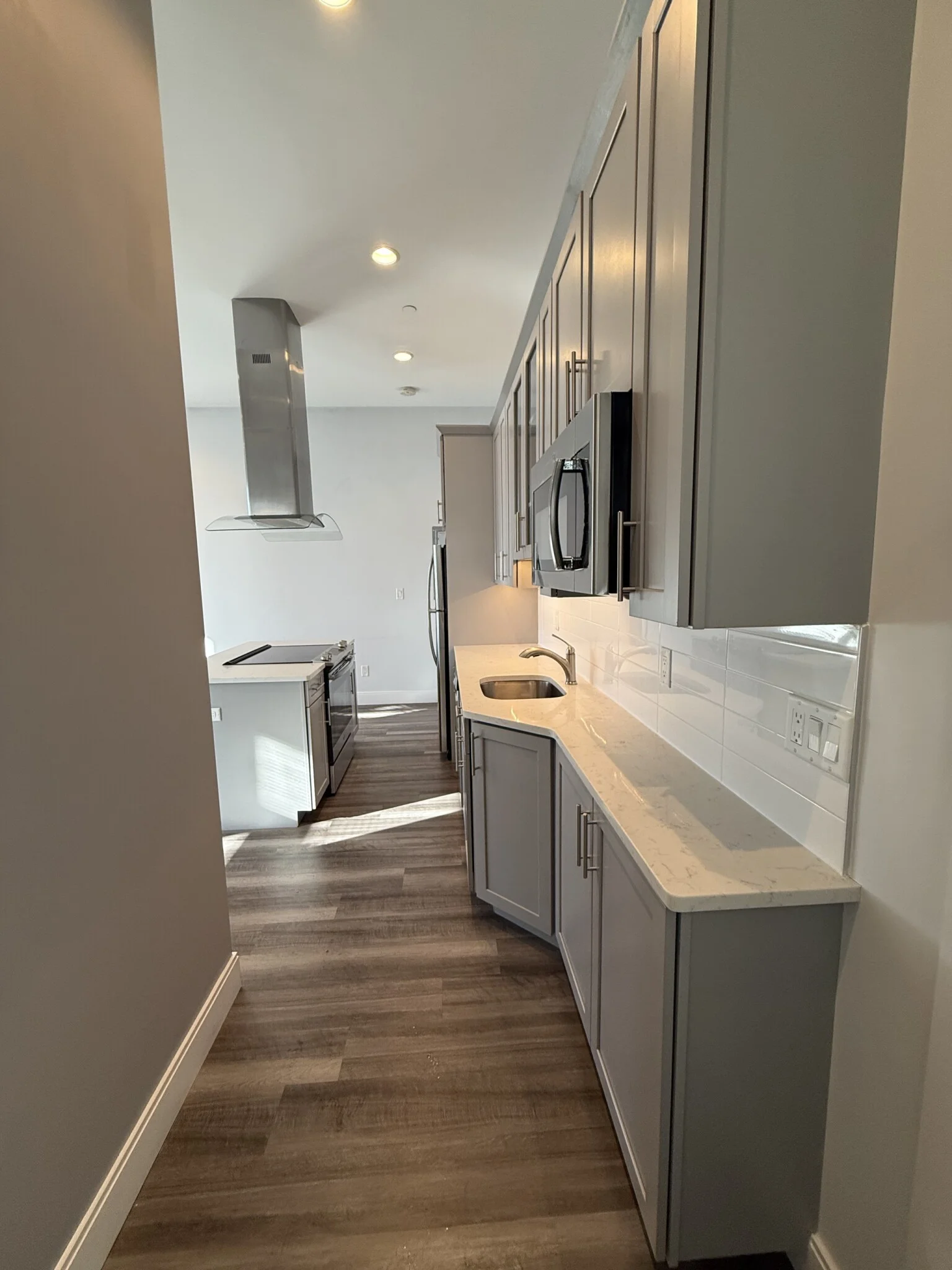 1 bed, 1 bath apartment for rent at 189 Washington Ave Unit 3, Chelsea — photo 2 of 9