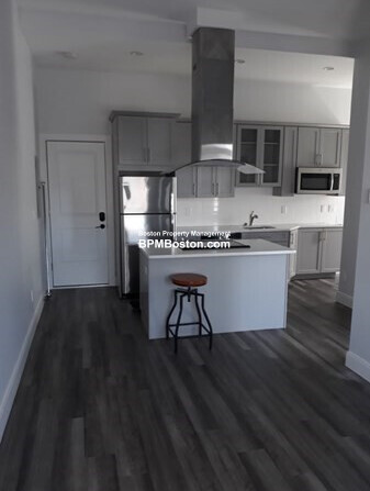 1 bed, 1 bath apartment for rent at 189 Washington Ave Unit 6, Chelsea — photo 3 of 8