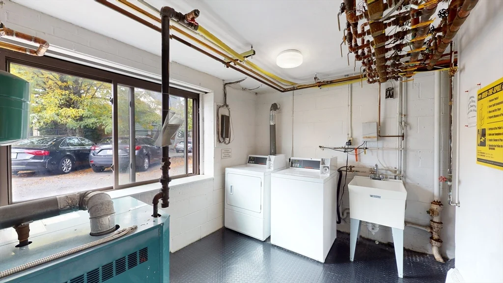 2 bed, 1 bath apartment for rent at 189 West Wyoming Ave Unit 22, Melrose — photo 20 of 20