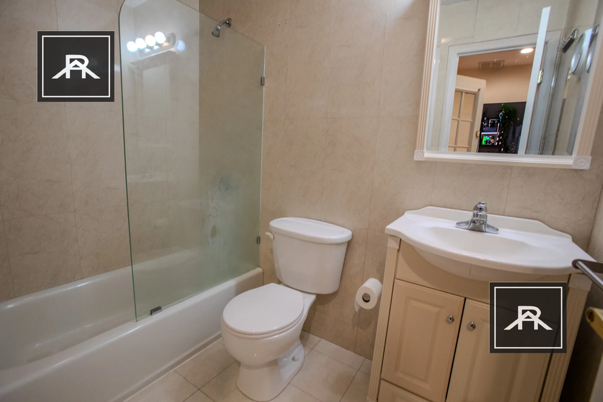 3 bed, 2 bath apartment for rent at 189 Winthrop Rd Unit 6, Aspinwall Hill — photo 5 of 12