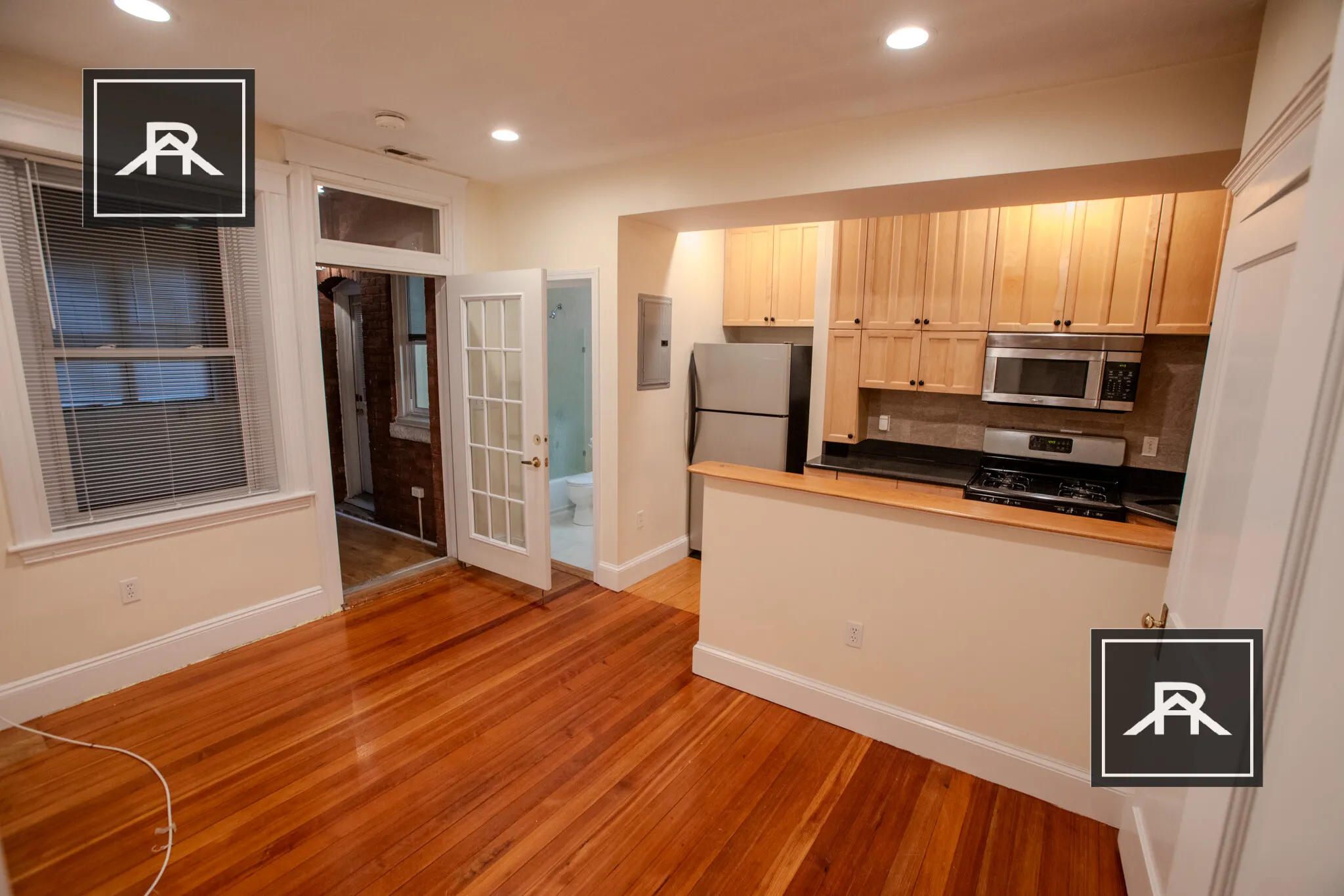 3 bed, 2 bath apartment for rent at 189 Winthrop Rd Unit 6, Aspinwall Hill — photo 7 of 12