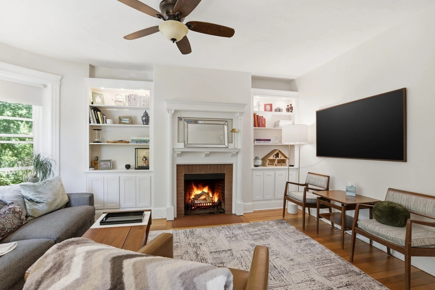 3 bed, 2 bath apartment for rent at 1896 Beacon St Unit 3A, Brookline Hills — photo 4 of 26