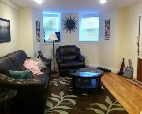 1 bed, 1 bath apartment for rent at 1897 Beacon Unit B1, Brookline — photo 3 of 11