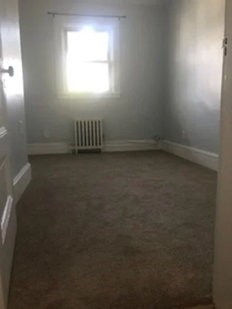 3 bed, 1 bath apartment for rent at 1899 Hyde Park Ave Unit 2, Hyde Park — photo 5 of 7