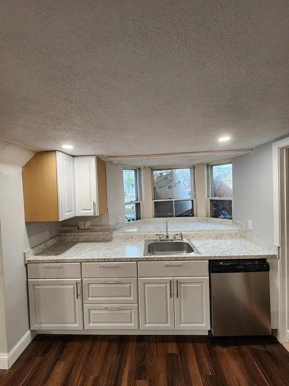 2 bed, 1 bath apartment for rent at 18A Central St Unit B, Woburn — photo 1 of 11