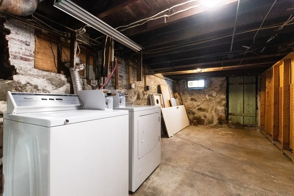 1 bed, 1 bath apartment for rent at 19-1 Spring St Unit 1, Stoneham — photo 19 of 38