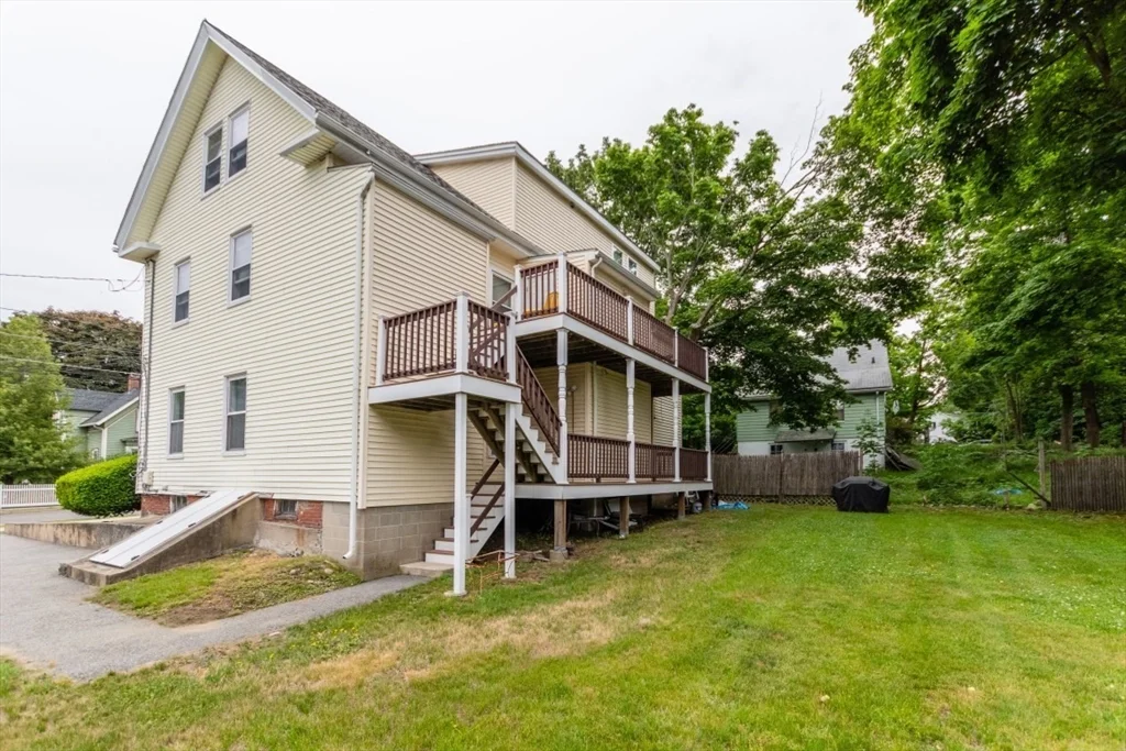 1 bed, 1 bath apartment for rent at 19-1 Spring St Unit 1, Stoneham — photo 25 of 38