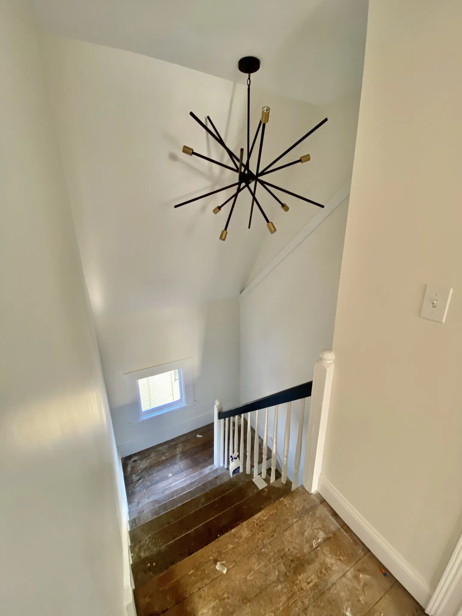 3 bed, 1.5 bath apartment for rent at 19-21 Bellevue St Unit 3, Banks Square — photo 23 of 25