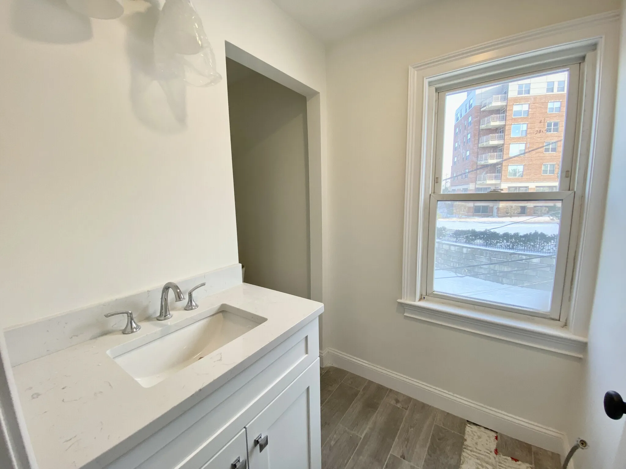 3 bed, 1.5 bath apartment for rent at 19-21 Bellevue St Unit 3, Banks Square — photo 16 of 25