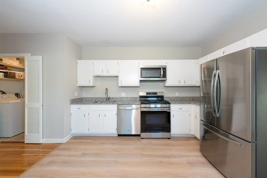 4 bed, 2 bath apartment for rent at 19 21 Everett Ave Unit 2, Davis Square — photo 3 of 15