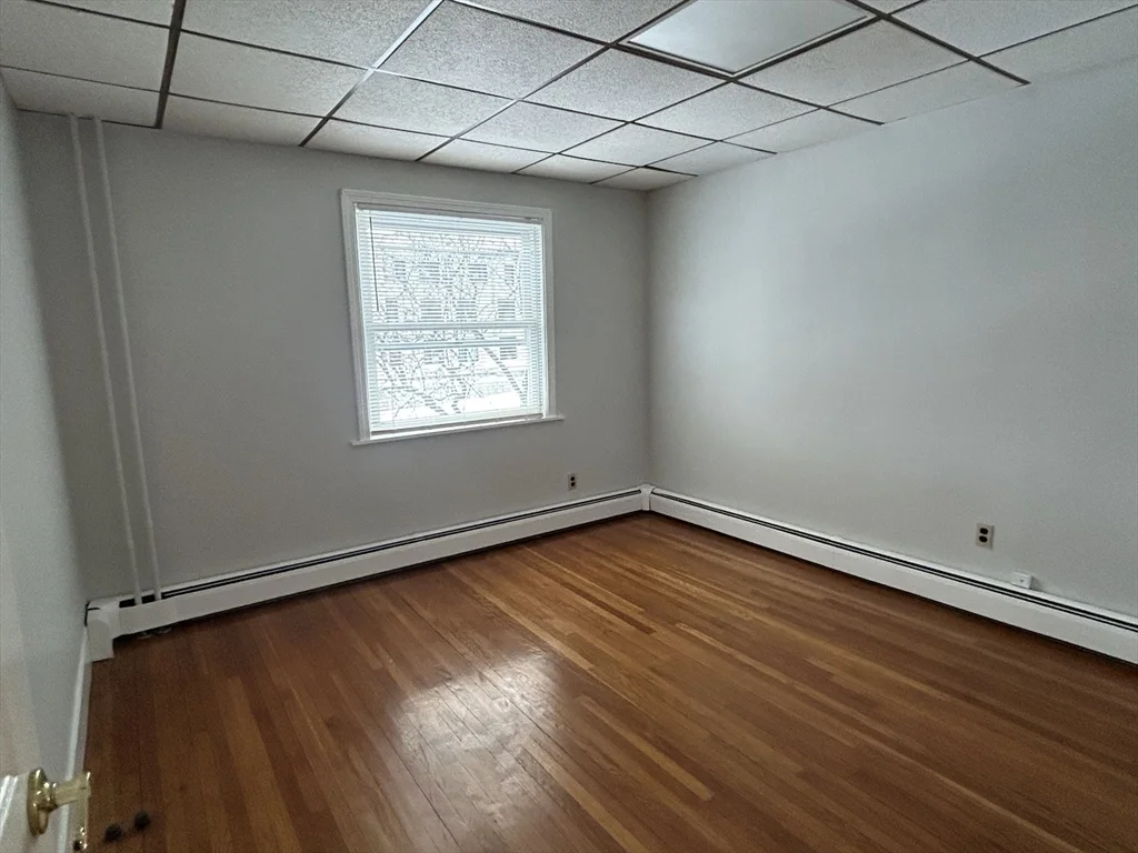 3 bed, 1 bath apartment for rent at 19 Pearl St Unit 2, Malden — photo 5 of 6