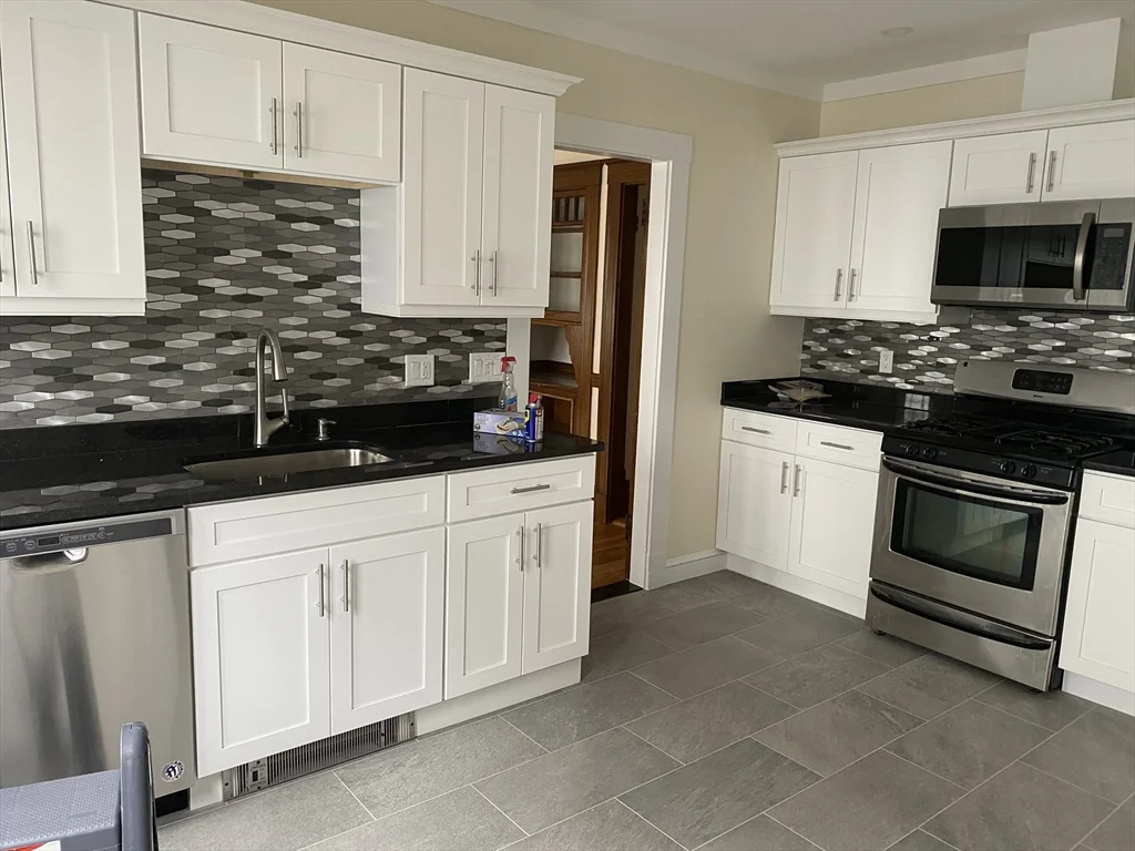 2 bed, 1 bath apartment for rent at 19-21 Virgil Rd Unit 1, West Roxbury