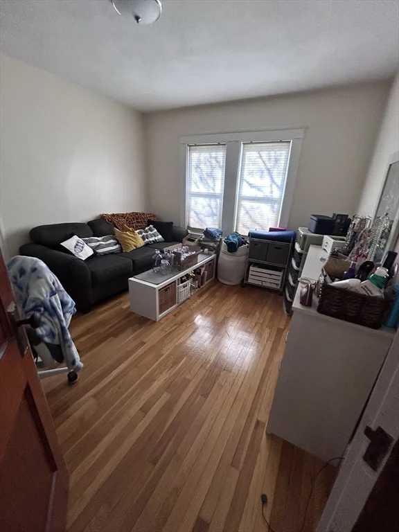 2 bed, 1 bath apartment for rent at 19-21 Virgil Rd Unit 1, West Roxbury — photo 11 of 13