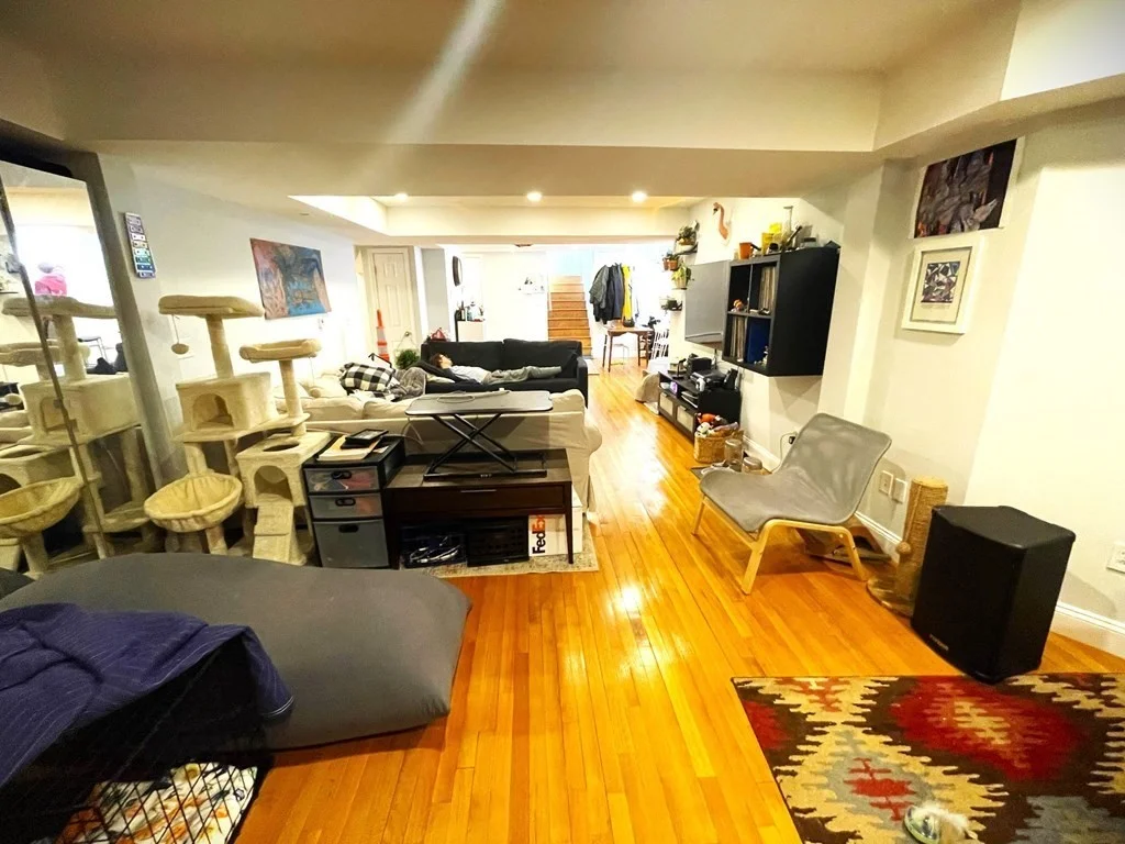 2 bed, 1 bath apartment for rent at 19 Abbottsford Rd Unit 3, Coolidge Corner — photo 1 of 13