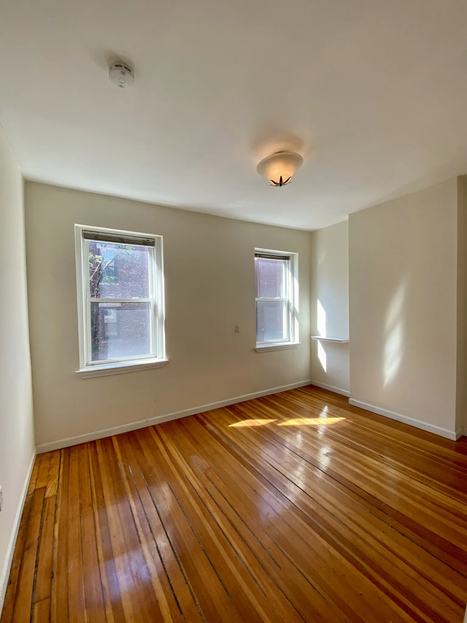 3 bed, 1.5 bath apartment for rent at 19 Aberdeen St Unit 19#4, Fenway — photo 10 of 18
