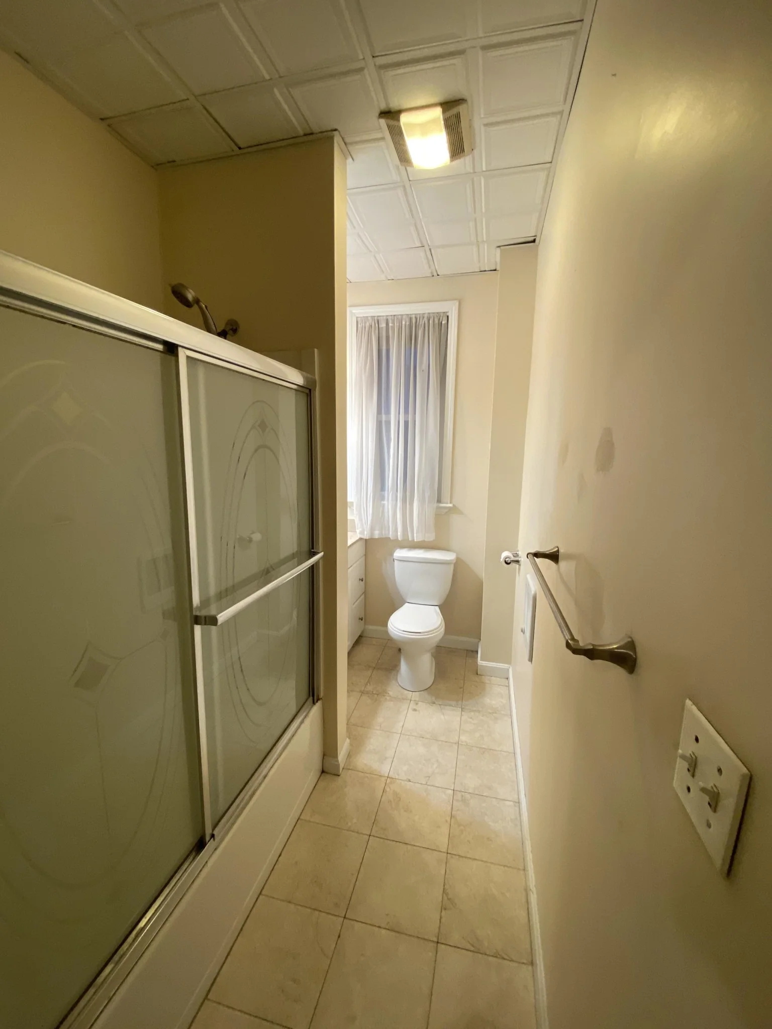 3 bed, 1.5 bath apartment for rent at 19 Aberdeen St Unit 4, Fenway — photo 4 of 7