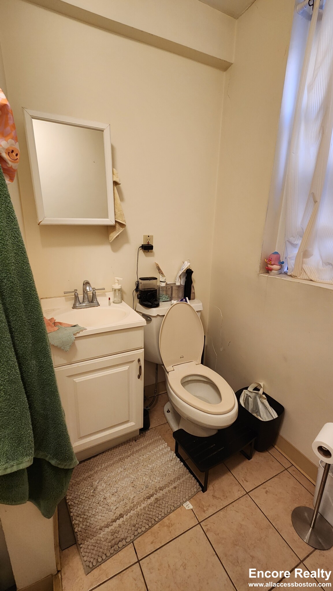 3 bed, 1.5 bath apartment for rent at 19 Aberdeen St Unit 6, Fenway — photo 9 of 41