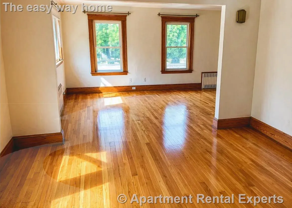 4 bed, 2 bath apartment for rent at 19 Adams St, East Arlington — photo 3 of 21