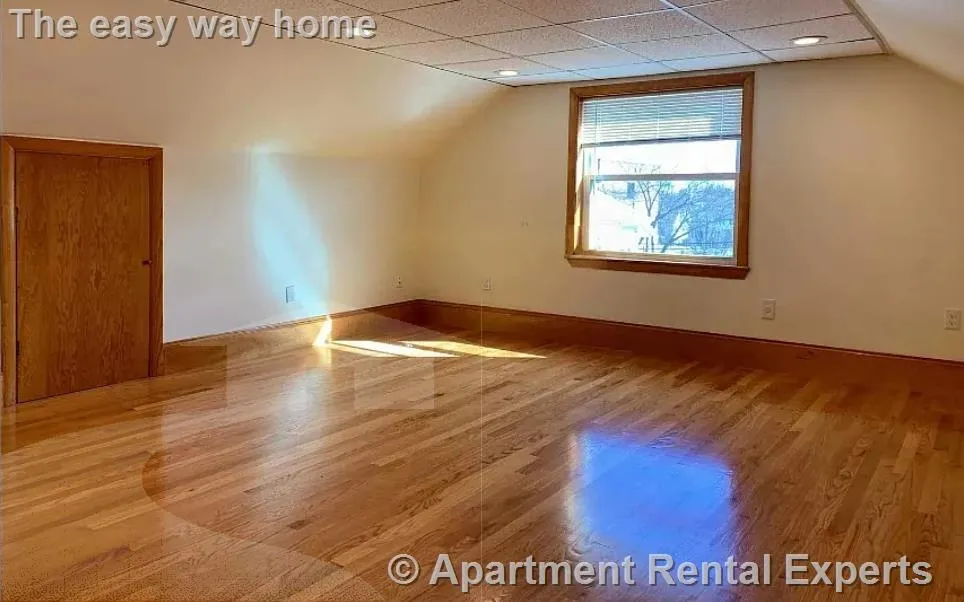4 bed, 2 bath apartment for rent at 19 Adams St, East Arlington — photo 15 of 21