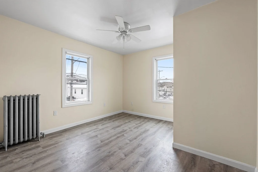 2 bed, 1 bath apartment for rent at 19 Alfred St Unit 2, Everett — photo 11 of 16