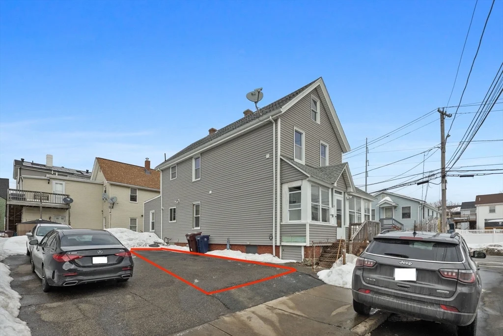 2 bed, 1 bath apartment for rent at 19 Alfred St Unit 2, Everett — photo 15 of 16