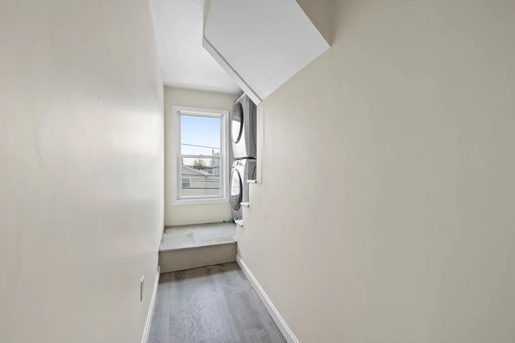 2 bed, 1 bath apartment for rent at 19 Alfred St Unit 2, Everett — photo 13 of 16