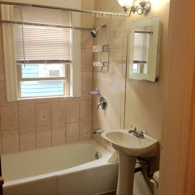 3 bed, 1 bath apartment for rent at 19 Archdale Rd Unit 1, Roslindale — photo 3 of 12
