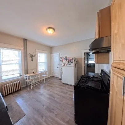 3 bed, 1 bath apartment for rent at 19 Arden St Unit 1, Allston — photo 2 of 11