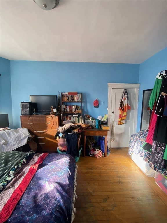 3 bed, 1 bath apartment for rent at 19 Arden St Unit 3, Allston — photo 8 of 11