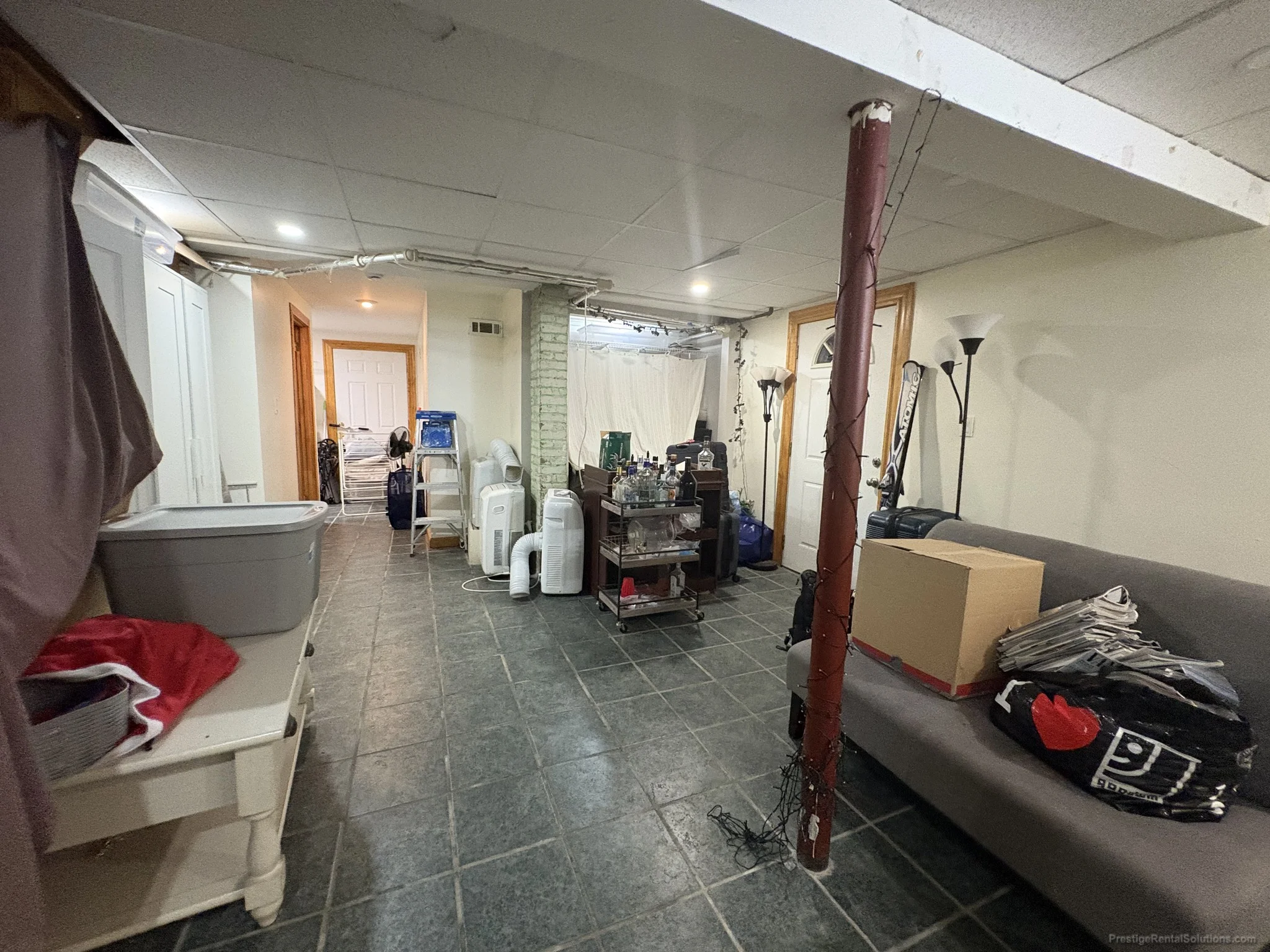 4 bed, 2 bath apartment for rent at 19 Ashford St Unit 1, Allston — photo 17 of 20