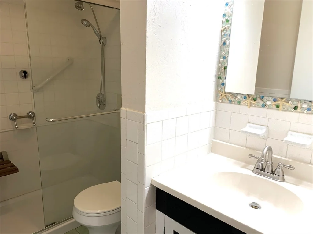 2 bed, 1 bath apartment for rent at 19 Atlantic Rd Unit 13, Gloucester — photo 15 of 15