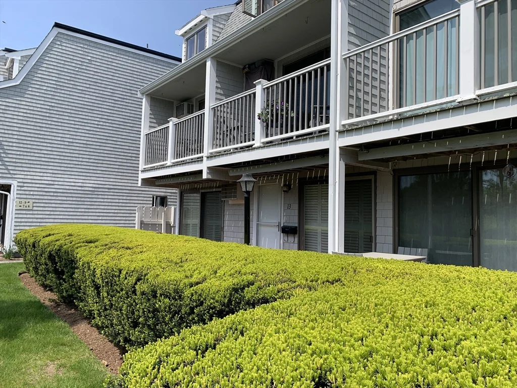 2 bed, 1 bath apartment for rent at 19 Atlantic Rd Unit 13, Gloucester — photo 4 of 15