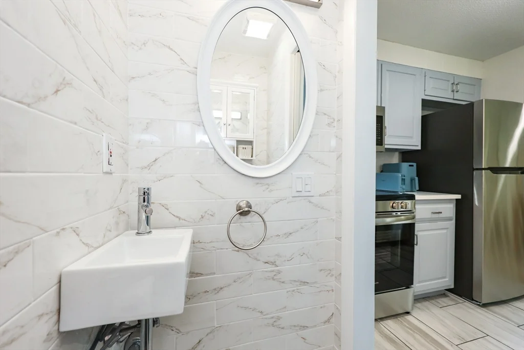 2 bed, 1 bath apartment for rent at 19 Atlantic Unit 16, Bass Rocks — photo 19 of 28