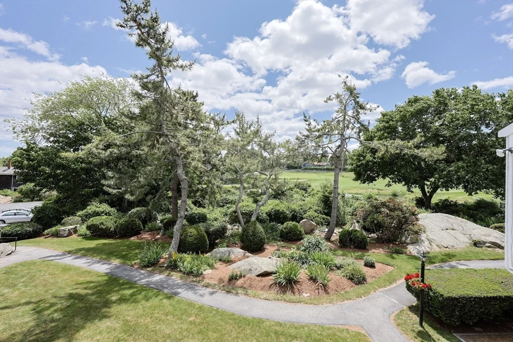 2 bed, 1 bath apartment for rent at 19 Atlantic Unit 16, Bass Rocks — photo 6 of 28