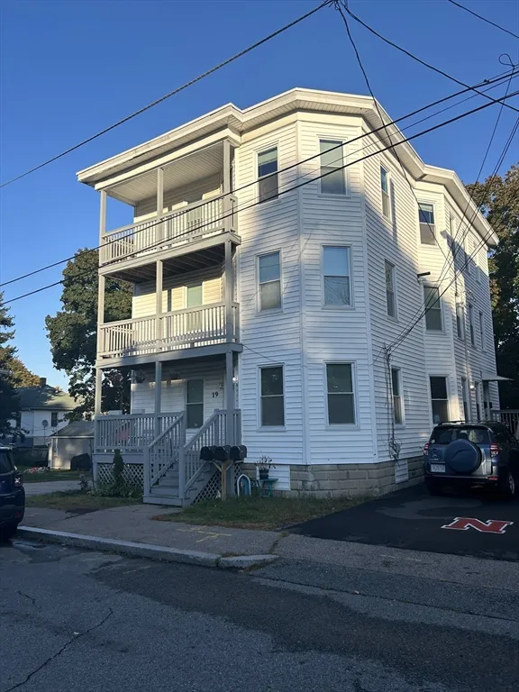 3 bed, 1 bath apartment for rent at 19 Avery Unit 2, North Attleboro