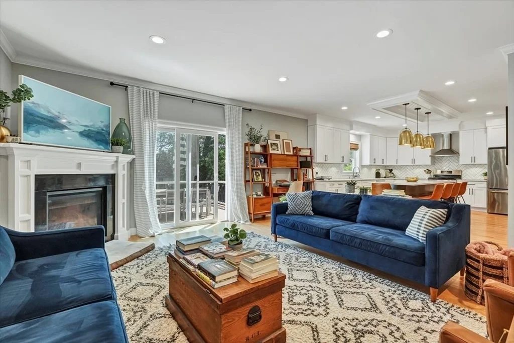 4 bed, 4+ bath apartment for rent at 19 Baldwin Rd, Waltham — photo 9 of 34