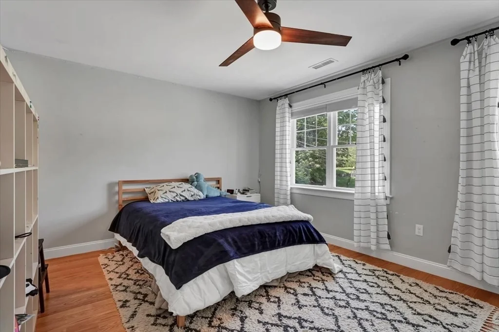 4 bed, 4+ bath apartment for rent at 19 Baldwin Rd, Waltham — photo 16 of 34