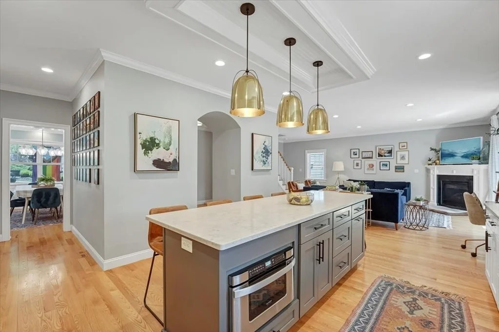 4 bed, 4+ bath apartment for rent at 19 Baldwin Rd, Waltham — photo 4 of 34