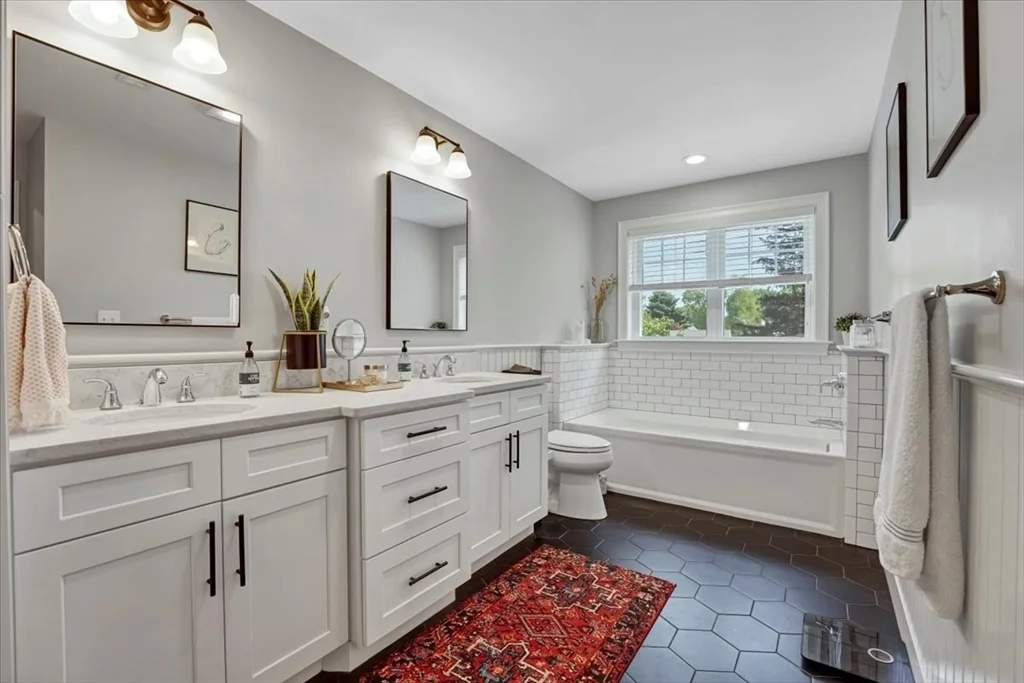 4 bed, 4+ bath apartment for rent at 19 Baldwin Rd, Waltham — photo 13 of 34