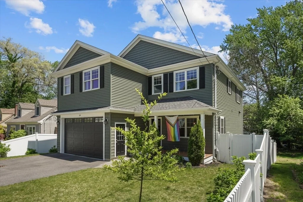 4 bed, 4+ bath apartment for rent at 19 Baldwin Rd, Waltham — photo 1 of 34