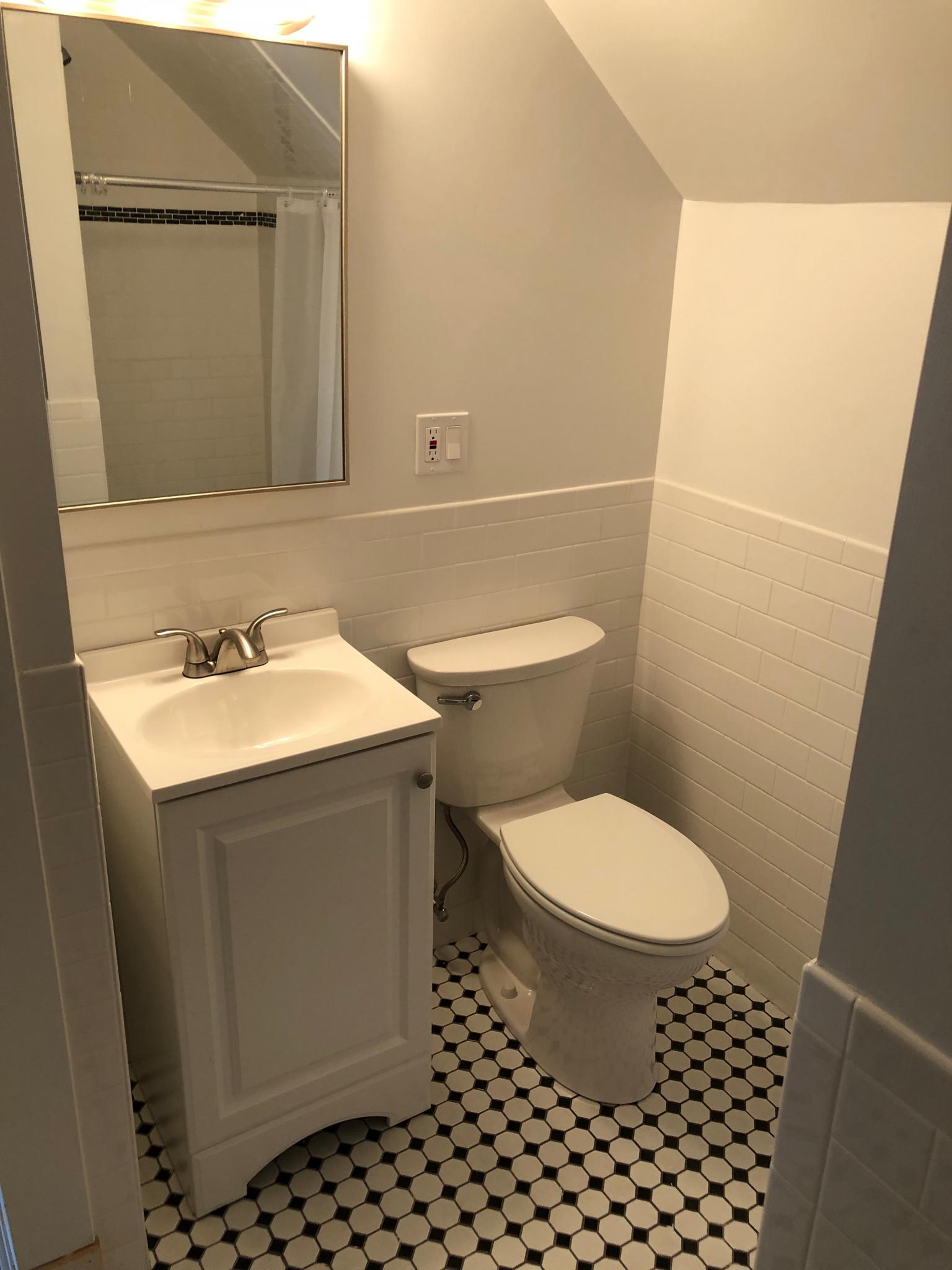 3 bed, 2 bath apartment for rent at 19 Banks St Unit 1, Banks Square — photo 10 of 10