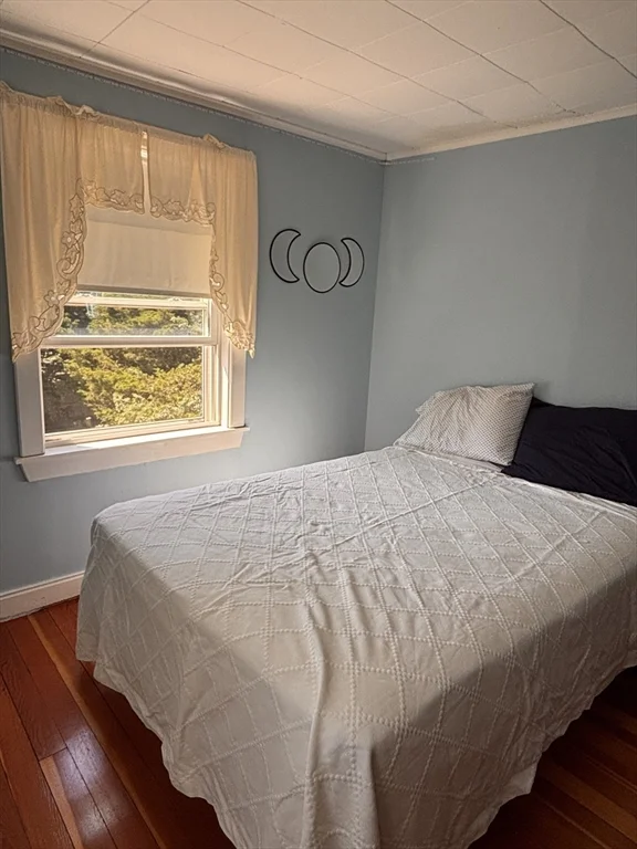 4 bed, 1 bath apartment for rent at 19 Bay Ave Winter Rental Unit 1, Marshfield — photo 8 of 15