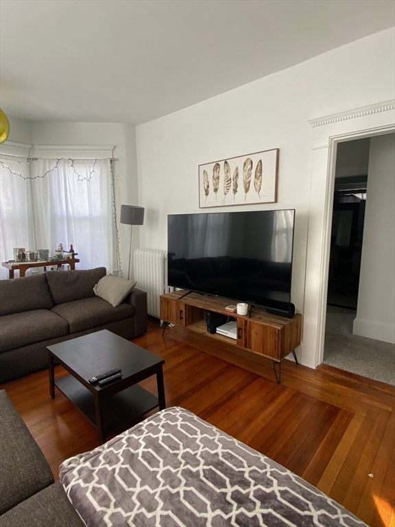 2 bed, 2 bath apartment for rent at 19 Beach Rd Unit 2, Winthrop — photo 4 of 21