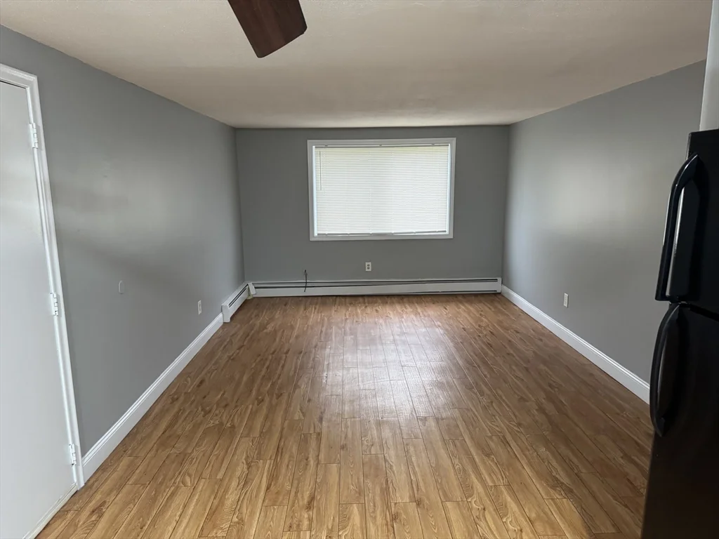 2 bed, 1 bath apartment for rent at 19 Beckford St Unit 9, Beverly — photo 3 of 9